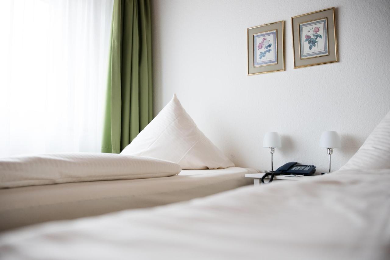 Hotel Zum Eisenhammer Oberhausen  Eksteriør bilde