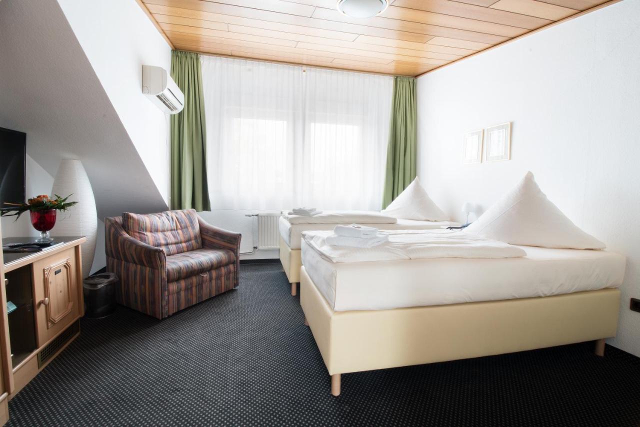 Hotel Zum Eisenhammer Oberhausen  Eksteriør bilde