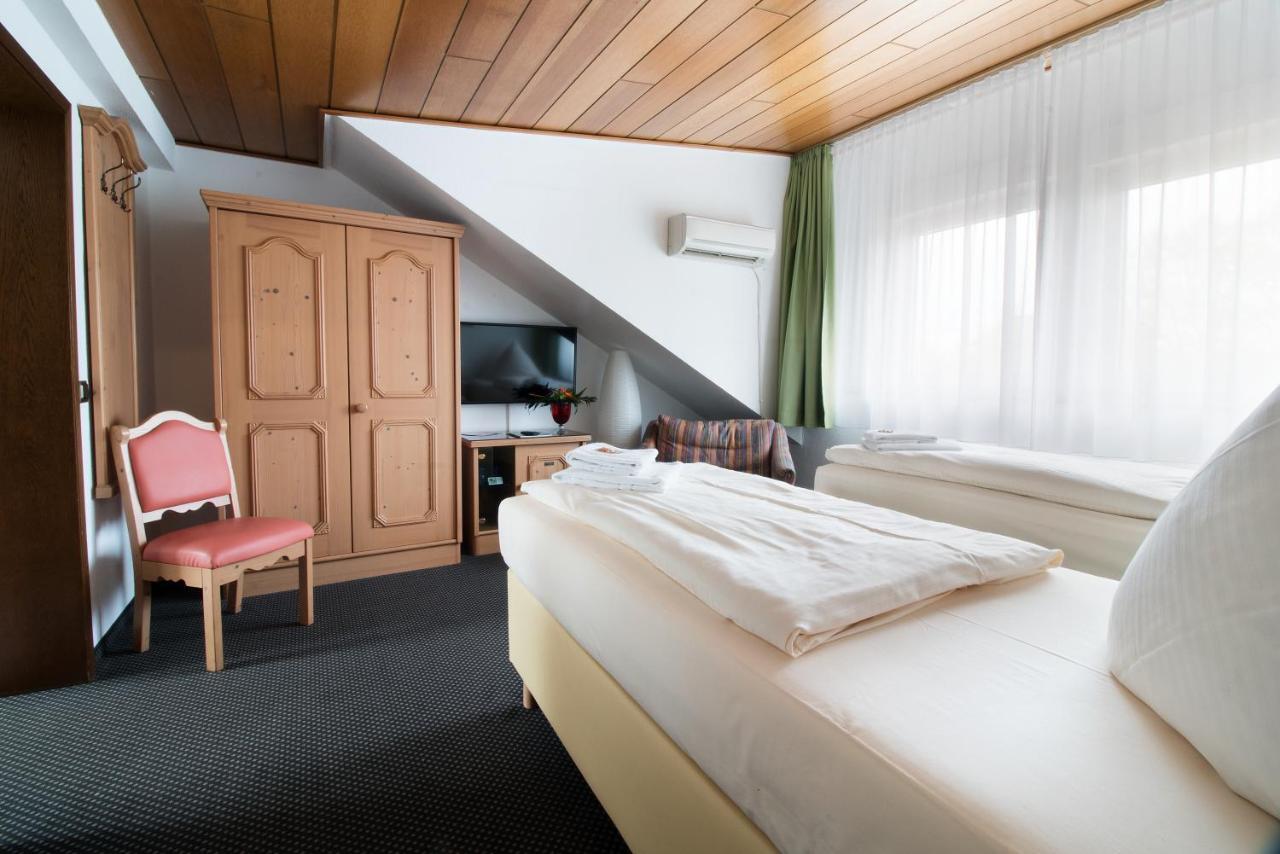 Hotel Zum Eisenhammer Oberhausen  Eksteriør bilde