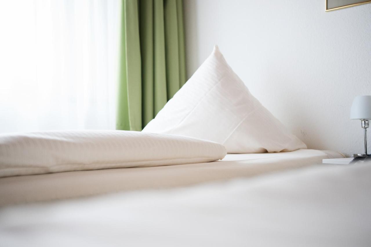 Hotel Zum Eisenhammer Oberhausen  Eksteriør bilde